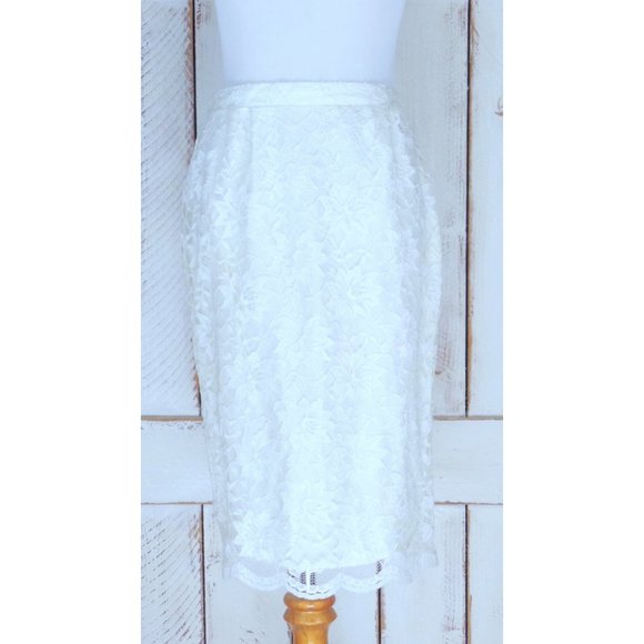 Vintage ivory lace knee length pencil skirt - waist 26 - Picture 2 of 7